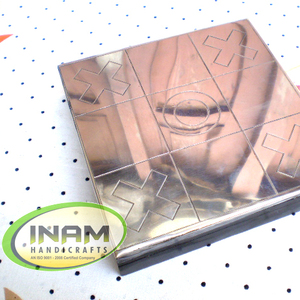 Caja de juego de madera con punta tac, bonita y decorativa, hecha a mano - Product Image 1