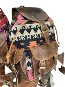 Fabricante de mochilas de cuero de moda en la India Forro de cuero genuino Estilo Vintage para damas y billeteras - Product Image 2