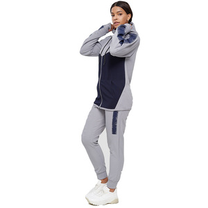 Active Wear Jogger con capucha de lana de algodón para mujer a prueba de viento y transpirable cremallera chándal conjuntos de talla grande para invierno - Product Image 4