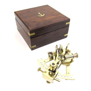 Sextant en laiton nautique allemand pour la navigation des navires Technique en métal poli avec étui de protection en bois Produit de gros - Product Image 1