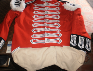 Fabricant OEM Exigence Professionnelle Personnalisable Logo Imprimé Uniforme Gardes Redcoat - Product Image 3