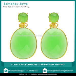 Pendientes Colgantes Vintage Hechos a Mano en Plata de Ley 925 con Peridoto Verde Natural Brillante y Baño de Oro para Mujer, Ideales para Bodas - Product Image 4