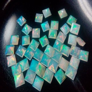 10mm carré naturel opale éthiopienne en gros prix usine de haute qualité pierres précieuses en vrac naturel WELO opale éthiopienne - Product Image 3