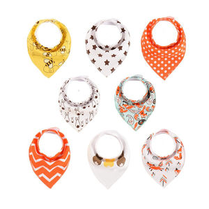 Bavoirs Bandana 100% coton biologique doux avec Logo ou Design personnalisé avec personnalisation complète - Product Image 1