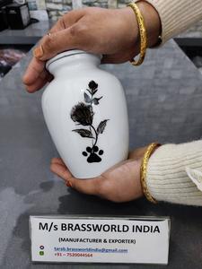 Urna de cremación de mascotas de aluminio con cara de perro pintada a mano, urna funeraria clásica para adultos de Brassworld India - Product Image 4