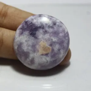天然紫色锂云母石球锂云母球治疗力形而上学冥想爱情球球真正的松散宝石