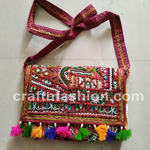2019 Kutch bordado Cruz cuerpo Bolsa-mujeres, hecho a mano trabajo espejo bolso-Indian multicolor Boho bohemio Pom pom bolsa - Product Image 1