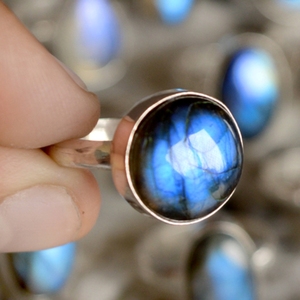 Bague en pierres précieuses de Labradorite faite à la main en céramique Style de fiançailles sain technologie d'incrustation mignonne montres de mariage en perles en vrac - Product Image 4