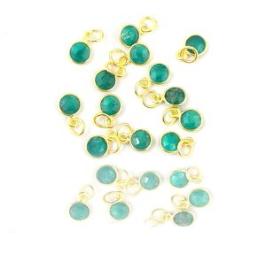 Verde Esmeralda Piedra preciosa Forma redonda Oro Vermeil Bisel Colgante-Colgante de piedras preciosas y dijes Regalo Unisex - Product Image 2