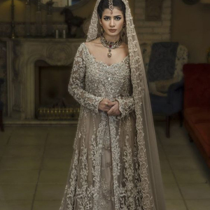 Magnifique Lehenga Choli de mariée avec broderie Zardozi 3D riche et élaborée |   Matériau en acétate |   Robe de mariée indienne/pakistanaise - Product Image 1