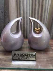URNA DE CREMACIÓN EN GOTA LAGRIMA PAREADA DE ALUMINIO SUMINISTROS FUNERARIOS de Brassworld India - Product Image 2
