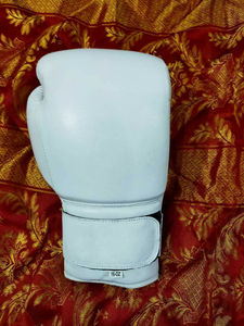 High Quality Genuine Leather <b>Boxing</b> Sports Gloves Stretch Features Wholesale for Outdoor <b>Training</b> Manufacturer Supply - Product Image 6