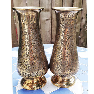 Florero de lujo con soporte para flores, florero de acabado negro con diseño de flores doradas, decoración del hogar - Product Image 4