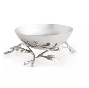 Cuenco redondo de metal decorativo con soporte de diseñador, para servir ensaladas en el hogar - Product Image 1