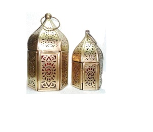 Linterna de Metal marroquí de Venta caliente para la decoración del hogar Diseño hexagonal de Vidrio colorido para el Día de San Valentín - Product Image 1