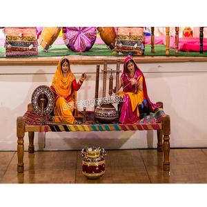 Statues en fibre de verre artisanales pour mariage Punjabi, culture traditionnelle punjabi, statues Charkha Lady Madhani, décorations Mayon, Londres - Product Image 1