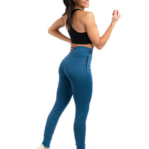 Pantalones deportivos ajustados de nailon y spandex para mujer, hechos a medida por OEM, al por mayor - Product Image 1