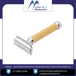 Rasoir de sécurité double tranchant réglable en laiton massif avec lames en acier inoxydable pour usage professionnel en salon de coiffure masculin - Product Image 2