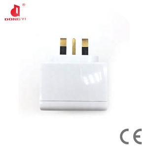 13สามวิธีสากลปลั๊กอะแดปเตอร์ที่มีไฟ LED กลางคืน
