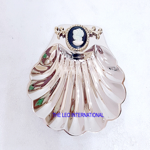 Bol décoratif en forme de feuille plaqué or, en aluminium, en métal, vaisselle de table de luxe, bol à manger de luxe - Product Image 6