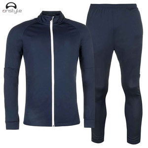 Venta al por mayor de los hombres de invierno Correr Fitness Ropa deportiva Gimnasio Traje de entrenamiento Tallas grandes Ropa deportiva Chándal - Product Image 3