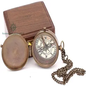 Bronze personalizado gravável bússola, com caixa de madeira dura náutica navegação marítima direcional bronze compasso presente personalizado