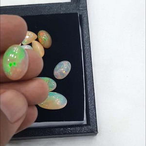 Opale éthiopienne naturelle authentique, cabochon ovale, traitée thermiquement - Product Image 2