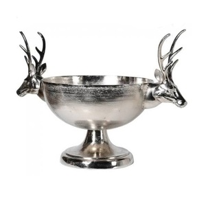 Bol à fruits décoratif en aluminium avec finition nickelée forme ronde de haute qualité avec deux poignées en forme de cerf pour servir - Product Image 1