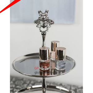 Soporte de pastel redondo de 2 niveles ecológico con diseño de mariposa de metal en el soporte de diseñador superior para Cupcake 2025 - Product Image 2