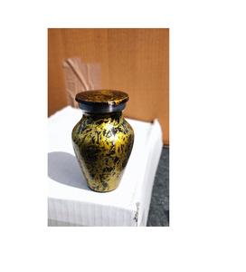 NUEVA URNA DE CREMATION DE ALUMINIO DORADA, URNA FUNERARIA PARA BEBÉS ESTILO AMERICANO, BRASSWORLD INDIA - Product Image 1