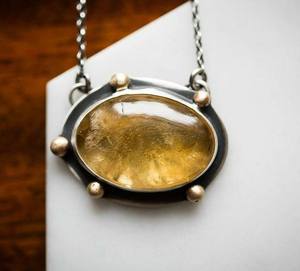 Colgante de piedras preciosas de rutilo dorado Natural de forma ovalada, colgante de piedras preciosas de plata de ley sólida 925, joyería ODM OEM - Product Image 1