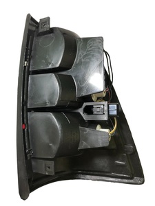 Feu arrière SIGMA RH/LH pour TFR' 2001 OEM 8-97910304-0 Garantie 1 an - Product Image 3