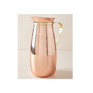 Pichet en cuivre martelé à la mode avec finition dorée, nouvelle collection, vente en gros - Product Image 3