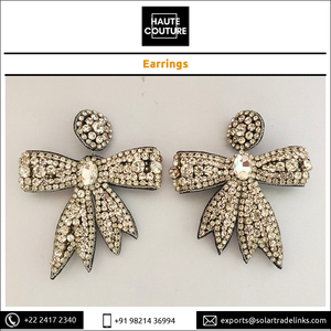 Pendientes colgantes de estilo clásico con forma de lazo para mujer bordados a mano y hechos a mano con diamantes de imitación de cristal del vendedor indio - Product Image 4