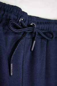 กางเกงขาสั้นแฟชั่นสำหรับผู้ชายสไตล์ลำลองดีไซน์ใหม่ - Product Image 2