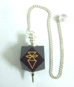 Compra de ágata negro grabado Reiki los péndulos | Ágata negro grabado Reiki los péndulos en línea - Product Image 1