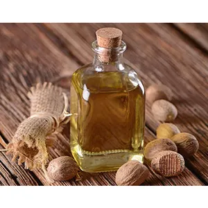 Fournisseur d'origine indienne vendant des huiles essentielles de noix de muscade naturelles pures de qualité exceptionnelle au meilleur prix pour la saveur et le parfum