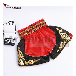 2024 últimos pantalones cortos de boxeo MMA sublimados personalizados para hombres Muay Thai Fighting Gym Training Sets Servicio OEM Elegante ropa de artes marciales - Product Image 6
