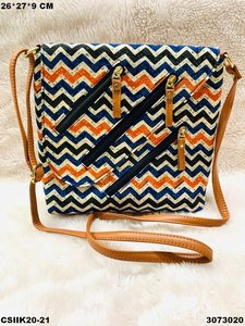 Ikkat กระเป๋าราตรีสลิงมีสไตล์ดีไซน์เนอร์พร้อมกระเป๋าผ้าคอตตอนซับใน - Product Image 4