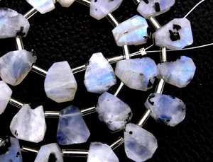 29 pièces pierre de lune arc-en-ciel naturelle non traitée brute bleue pierre précieuse Flashy de qualité supérieure 1 brin faisant des bijoux - Product Image 3