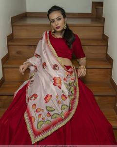 Designer indien exclusif Lehenga Choli avec chemisier net velours taffetas tissus de soie semi cousu lehenga choli Inde porter alphanumero - Product Image 3