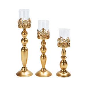 Juego de portavelas de diseño único de 6 portavelas de metal de color dorado y negro para uso en decoración de bodas - Product Image 3