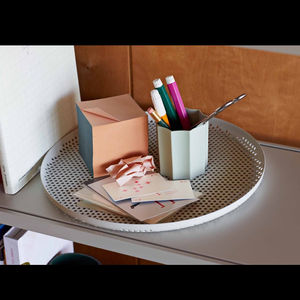 Plateau de service élégant en fer pour cuisine hôtel restaurant couleur grise design moderne plateaux ronds Fournitures pour restaurants et hôtels - Product Image 4