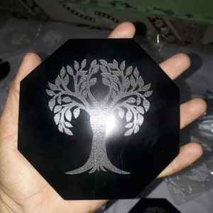 Posavasos de resina blanca perla DIY, alfombrilla redonda en forma de Monstera para el hogar, almohadilla de mesa de estilo occidental, decoraciones novedosas para el hogar - Product Image 3