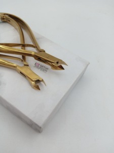 Alicates para Cutículas de Uñas de Alta Calidad, de Acero Inoxidable con Recubrimiento de Oro, Logotipo Personalizado, Herramienta de Belleza Profesional y Duradera GETUP - Product Image 5