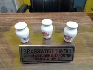 Recuerdo pequeño de latón clásico, urna de cremación, suministros funerarios, BRASSWORLD, INDIA - Product Image 4