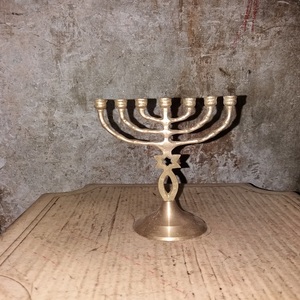Portavelas religioso de latón macizo Menorah antiguo, calidad superior, precio bajo - Product Image 3