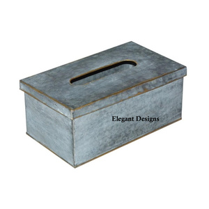 Boîte à mouchoirs en métal faite à la main de haute qualité avec finition martelée Design de luxe carré pour un usage domestique Meilleur dessus de table Fancy Tissue Cover - Product Image 4