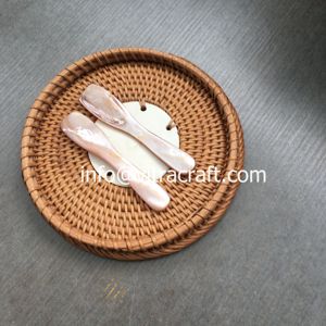 Cuchara de Nácar Rosa de Diseño Innovador, Cuchara para Caviar de 9 cm que Ayuda a Preservar el Sabor Completo del Caviar - Product Image 5