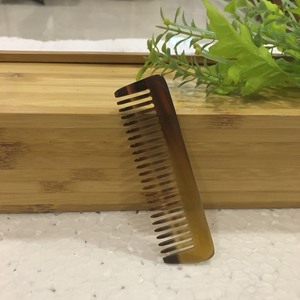 The comb is handmade, buffalo's horn, made in Vietnam 86 - Product Image 6